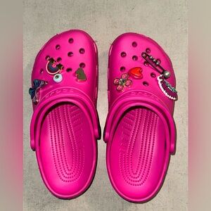 CROCS size 7 Water Shoes in Bright Pink with Fun Charms